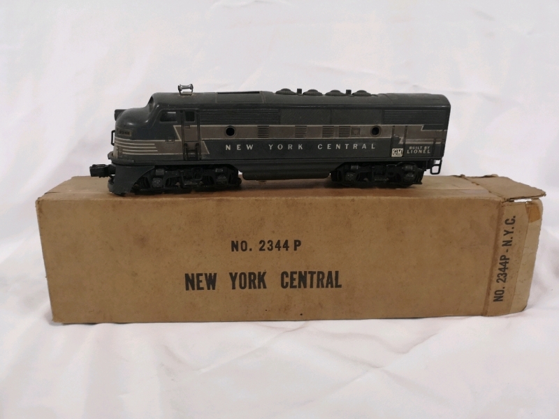 Vintage Lionel Train Engine - New York Central