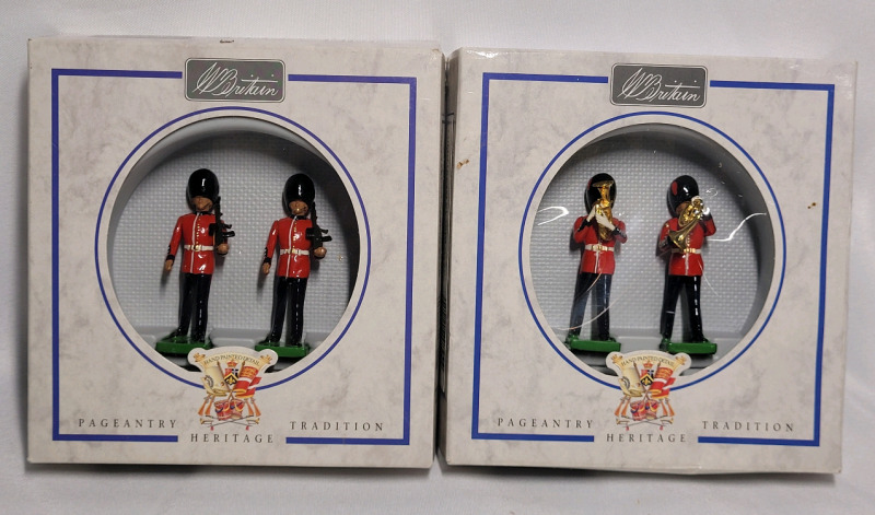 Britains ' Coldstream Guards & Coldstream Guards Band ' Toy Soldier Lead Miniatures