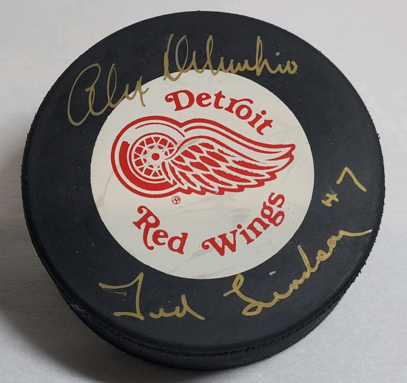 Ted Lindsay & Alex Delvecchio Detroit Red Wings Autograph Puck , No COA