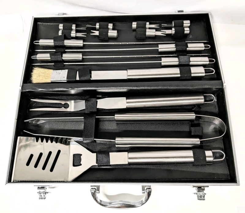 16 Piece Barbeque Set in Case