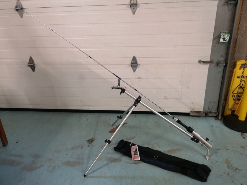 New Shoreline Downrigger with Fishing Rod & Case