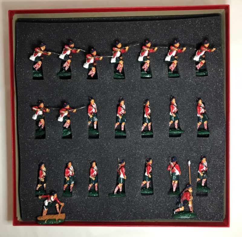 Lot of 23 Highland Infantry Lead Soldiers