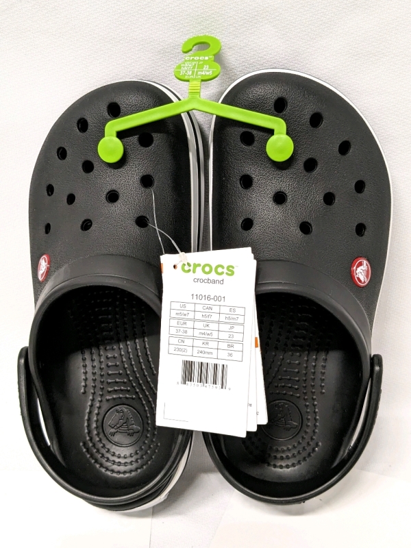 New CROCS Crocband Clogs (M5/W7)