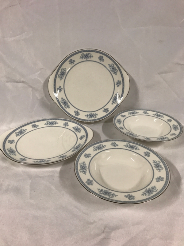 Royal Doulton Laureate Dishes