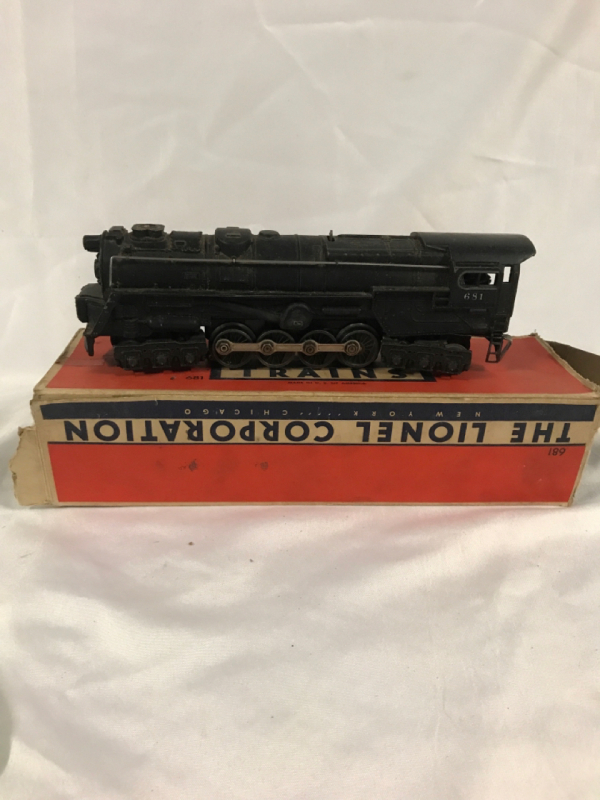 Vintage Lionel Steam Engine 681