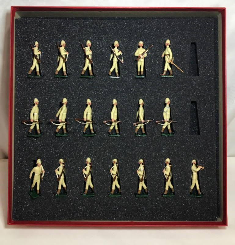 Lot of 19 Toy Lead British Soldiers