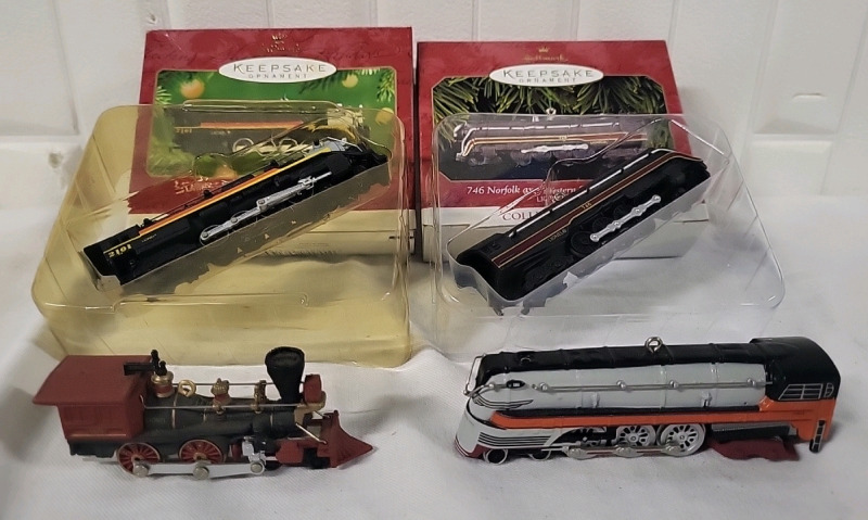 4 Hallmark Keepsake Ornaments - Lionel Model Trains.