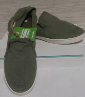 New Sanuk Vegan Shoes, Colour is Olive Green, Size is 9 CAN 40 EUR