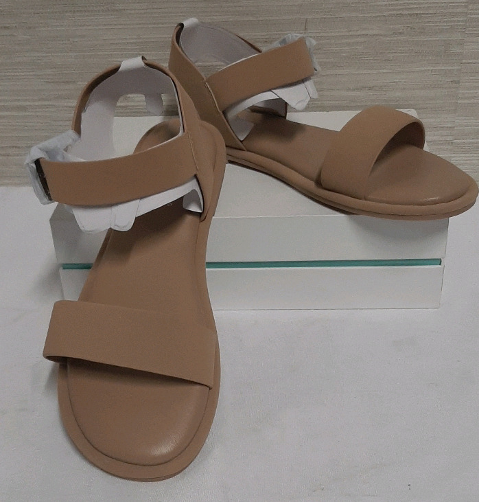 New Call it Spring Morganne Sandals Size 8 CAN 36.5 EUR