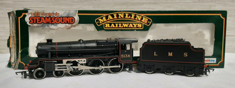 Vintage Mainline Railways 00 Gauge Patriot Series Locomotive w/ Coal Car