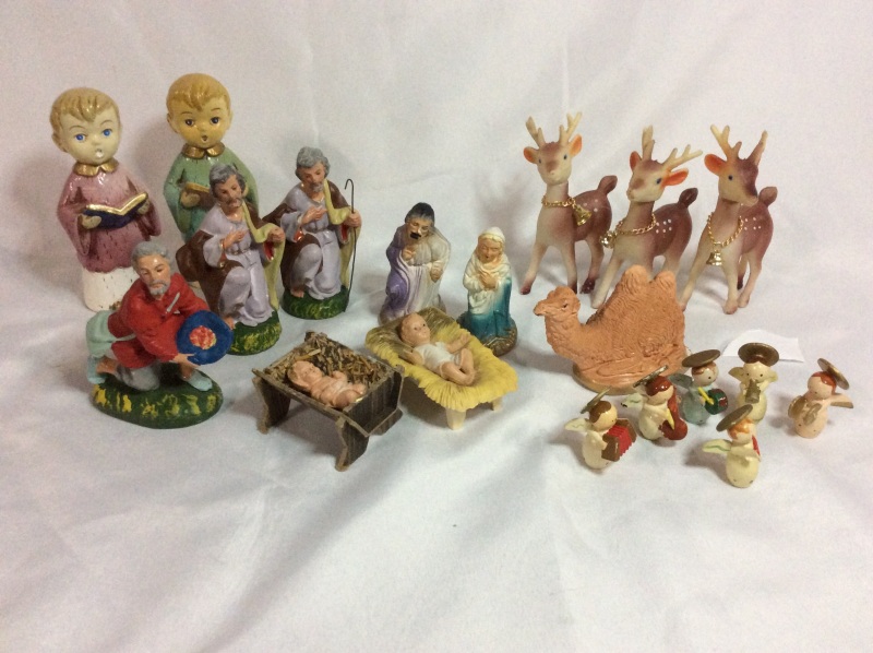 Vintage Retro Christmas Nativity Assorted Pieces