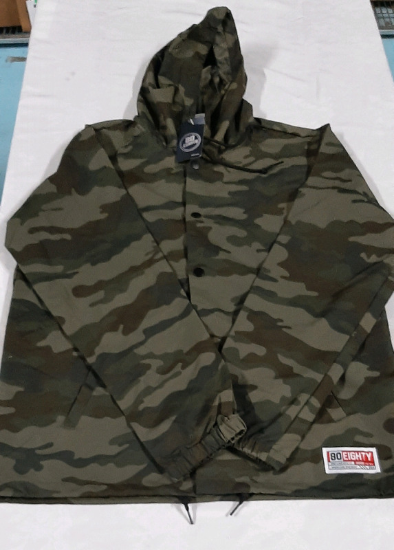 New 80/Eighty Camo Windbreaker with Hood. Size XL