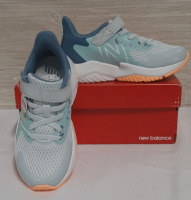New, Kids Rave Run with Bungee Laces. Size 12W CAN 30W EUR