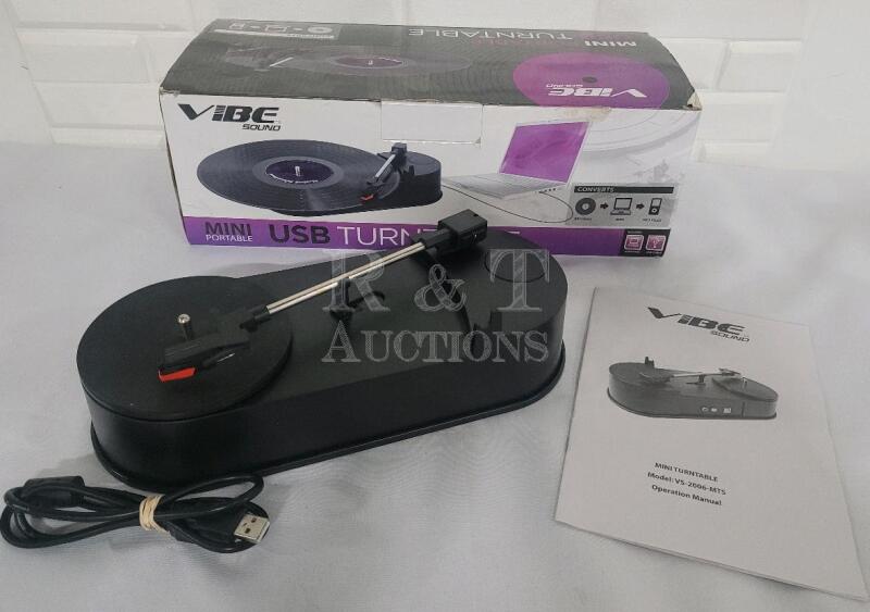 VIBE Sound Mini Portable USB Turntable , Powers Up
