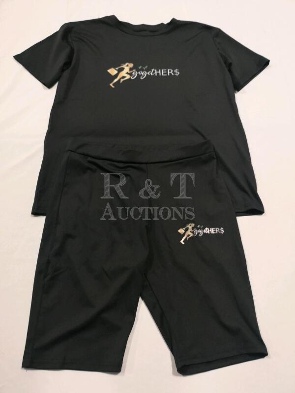 New Women's Sz Large Shirt and Shorts - gogerHer$