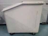 Robbermaid Commercial Grade Plastic Storage Bin on Wheels.