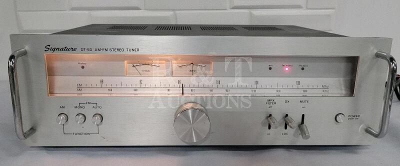 Vintage Signature DT-50 Solid State AM/FM Stereo Tuner - Tested , Powers Up