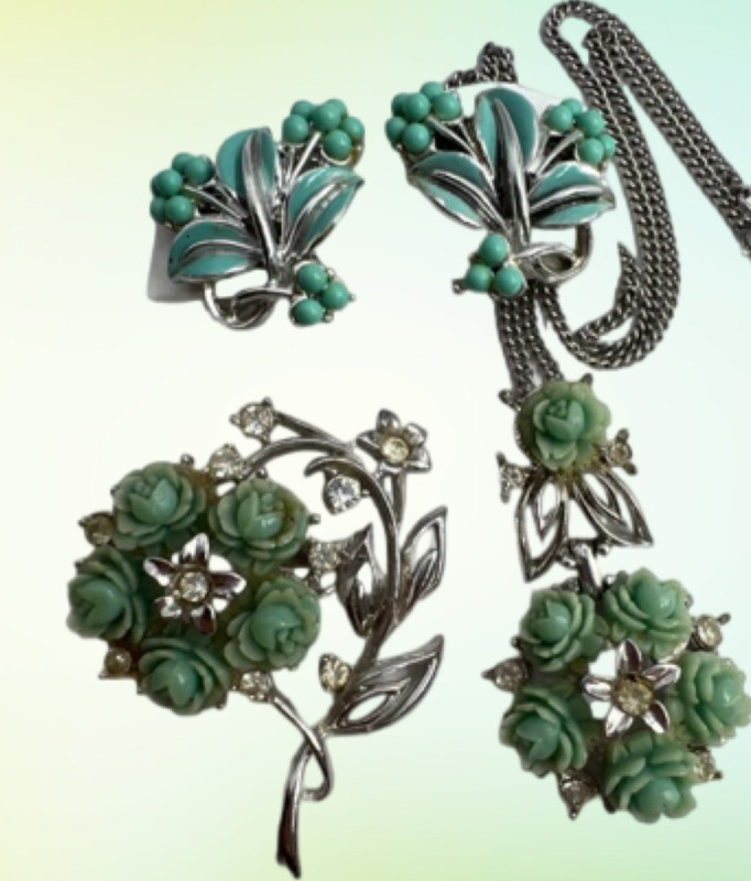 CORO Necklace Brooch Set Carved green Porcelain Roses Enamel Earrings