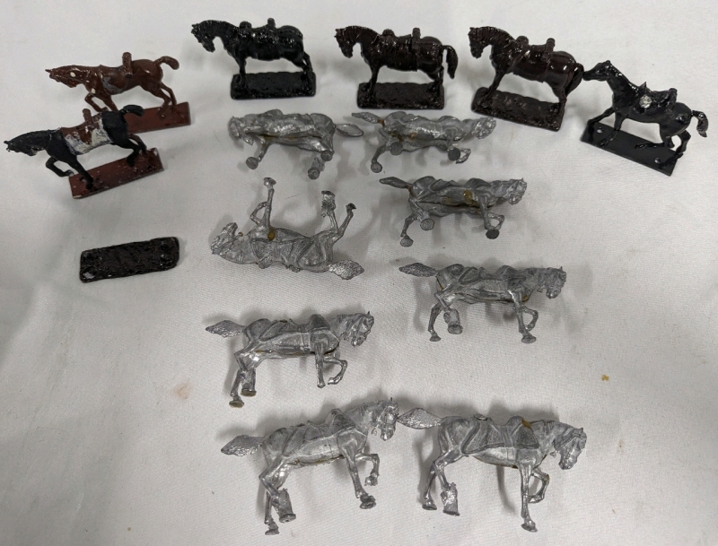 14 Lead Horse Figures