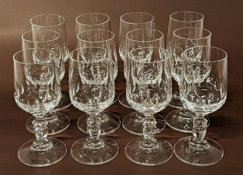 12 Like-New Cordial Glasses