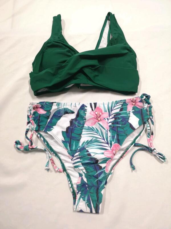 New Women's Swimsuit sz Medium