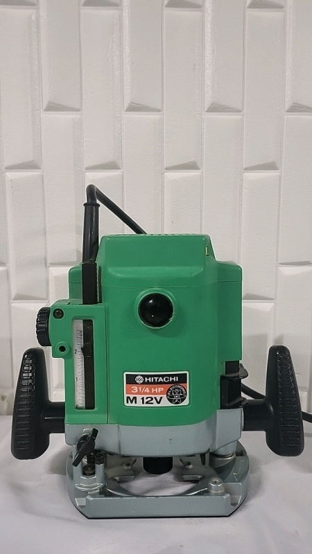 Hitachi M 12V 1/2" Router - 115 Volts