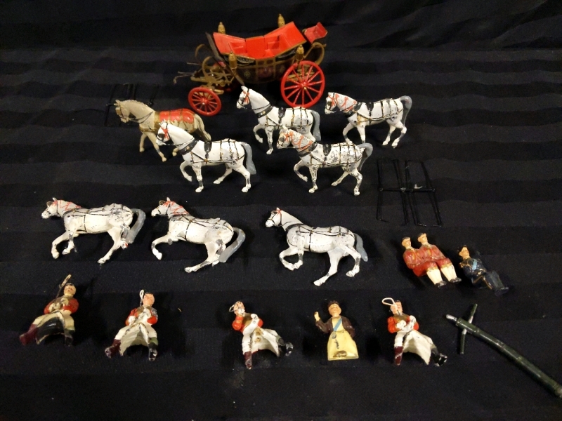 Lead Horses, Carriage and Riders