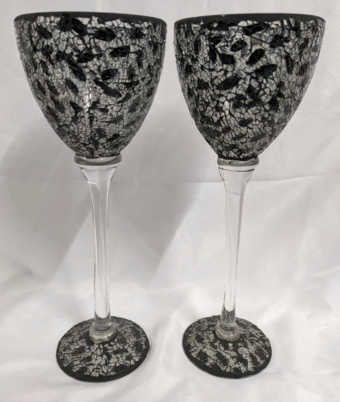 2 Vintage Oversized Wineglasses.