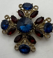 Gripoix style Maltese Cross Brooch