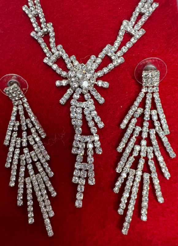 Vintage Brilliance Clear Rhinestone Necklace and Earrings