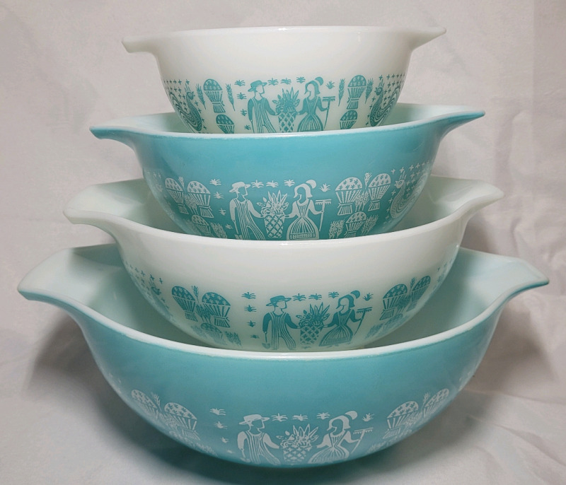 Vintage Pyrex Butterprint Cinderella Mixing Bowl 4pc. Set