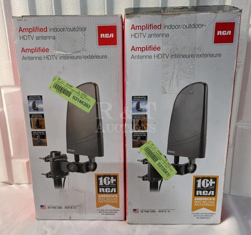 2 Indoor / Outdoor Omni-Directional Flat Digital TV Antenna.