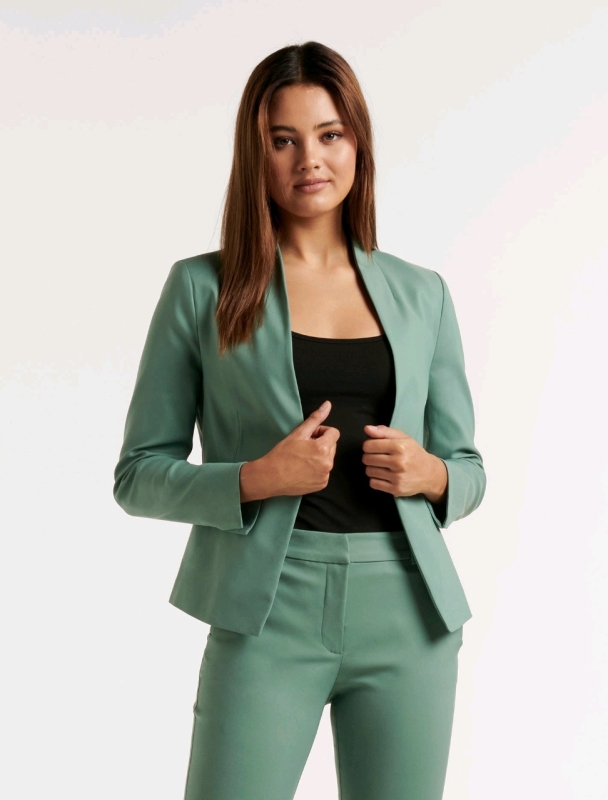 New EVER NEW Alice Fitted Blazer (Size 8)