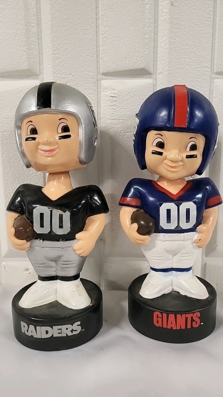 2 Skore NFL Football Bobblehead Figures