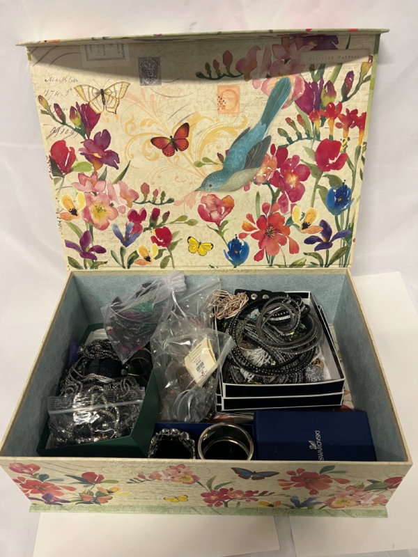 Large Unsorted Jewelry Bird Butterfly Flower Box