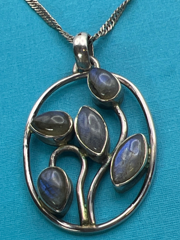 925 Sterling Pendant Labradorite petals Italy 925 chain