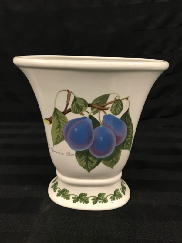 PORTMEIRION Pomona Vase Made in England 7 inches tall