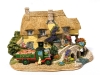 Lilliput Lane 'Old Scrumpy Farm' 2001/2002 Club Special Edition. Handmade in England - 2