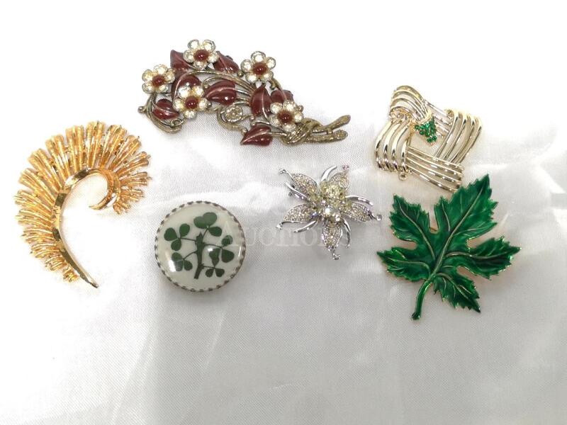 6 Vintage Brooches with Shimmer and Shine