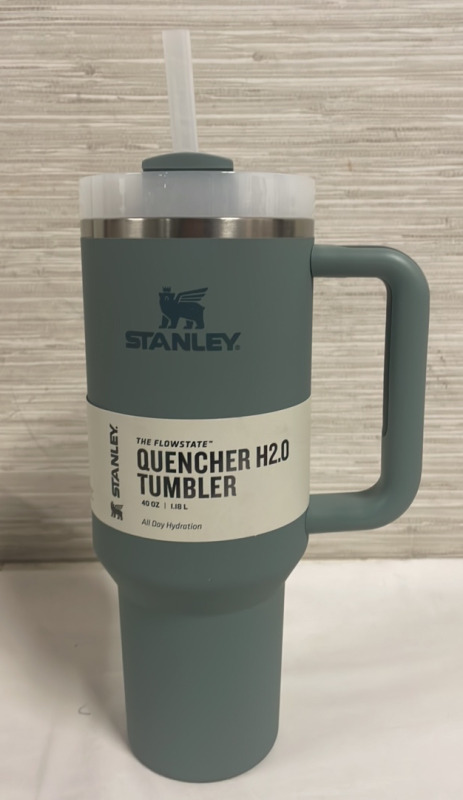 NEW Stanley Quencher H2.0 Tumbler 40 oz