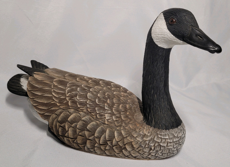Heritage Decoys Hand Crafted Canada GooseMantle Decoy , Limited to 1500