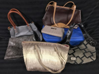 5 Purses & Wallet plus blue tub