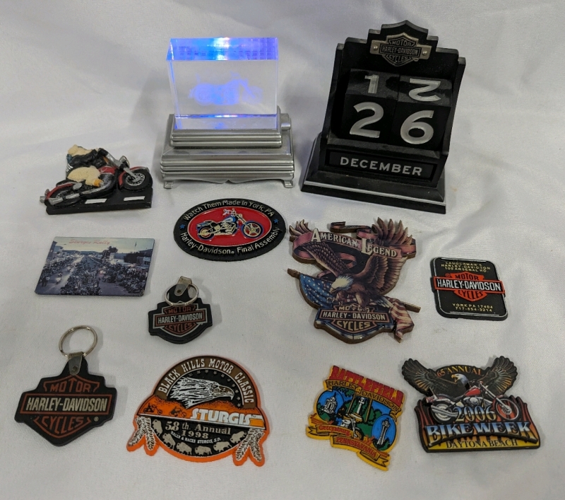 Harley-Davidson Knick Knacks and Magnets.