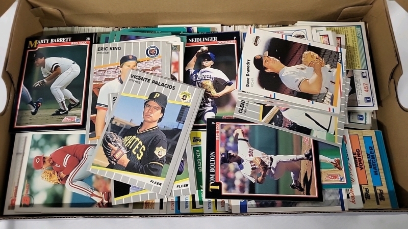 900+ MLB Baseball Cards - 1990s & Up