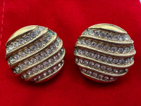 OSCAR De La Renta signed Pav&eacute; Earrings