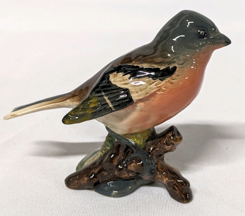 Beswick Chaffinch Second Version #991B Designer: Alfred Gredington