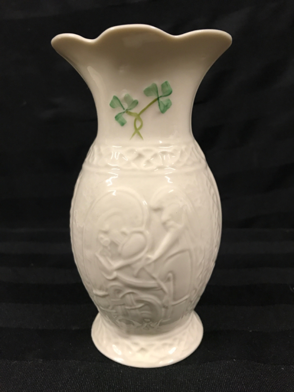 Lindisfarne Vase Belleek