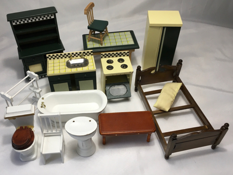 Melissa & Doug Doll House Furniture