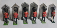 Britains British Beefeater Guards Toy Soldier Lead Miniatures