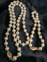 Exquisite 14K Gold Pearl Necklace and Bracelet Set